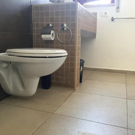 Alojamento de Acomodação e Pequeno-almoço Zagara 4*